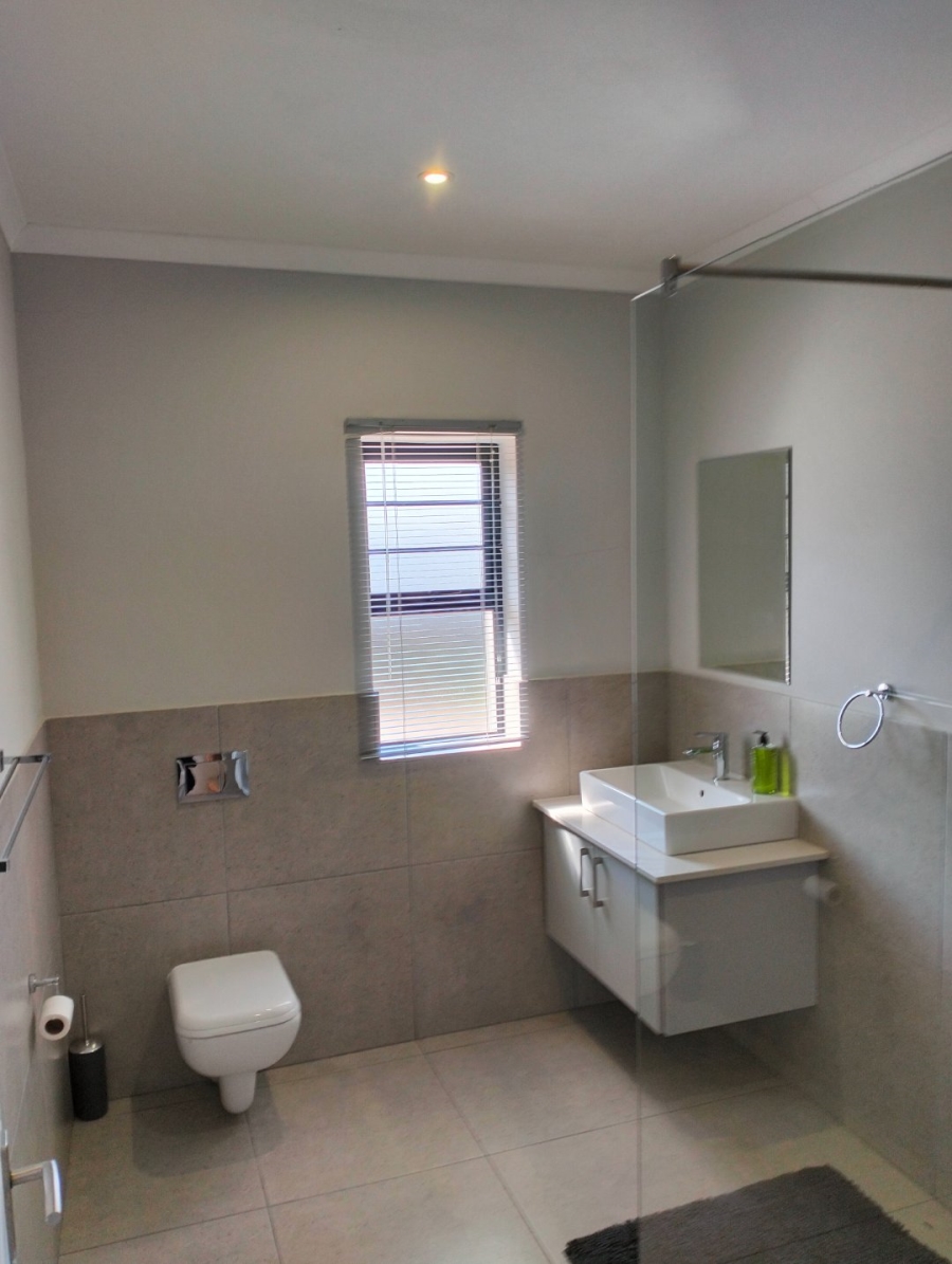 To Let 3 Bedroom Property for Rent in Menkenkop Western Cape